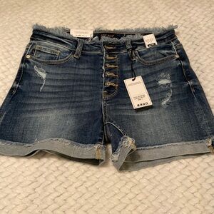 Judy Blue shorts. Button fly. NWT. Size L